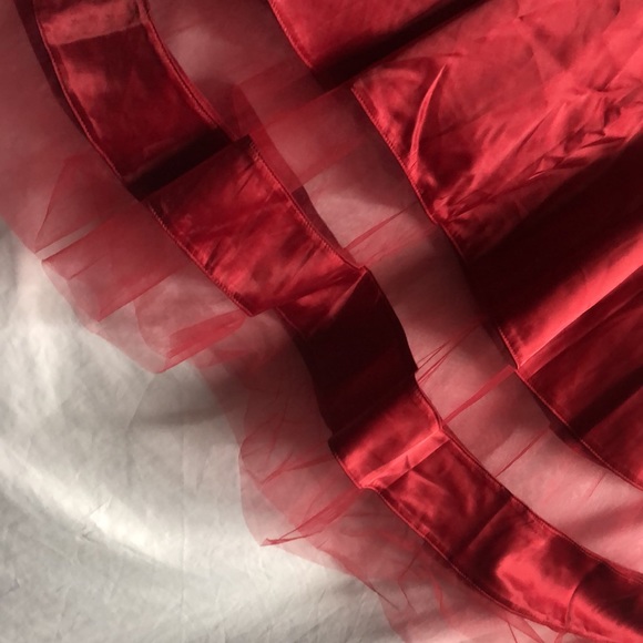 Red sheer Pin up style tulle polyester skirt good condition med - Picture 6 of 15